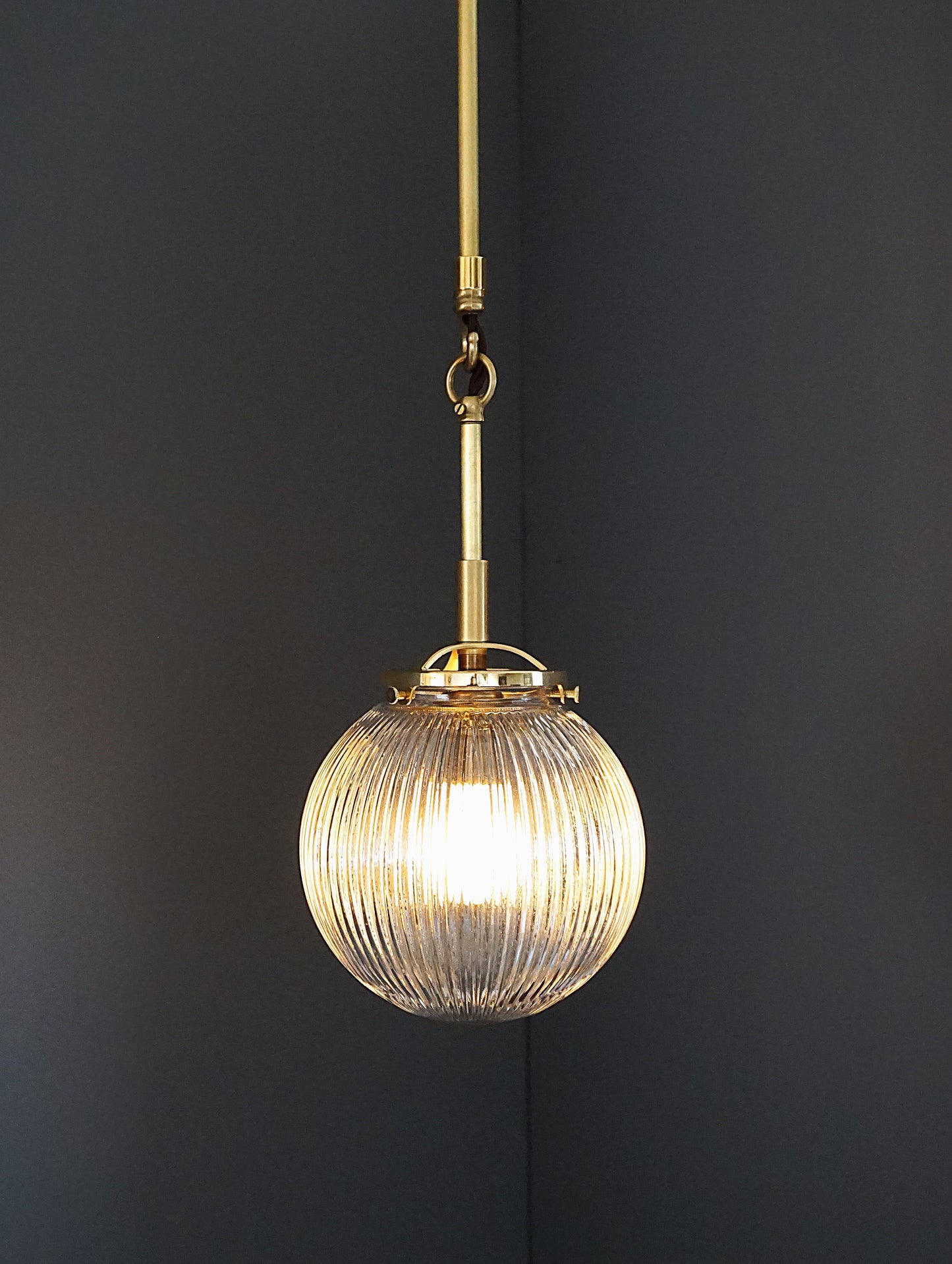 The Belleza Pendant Light