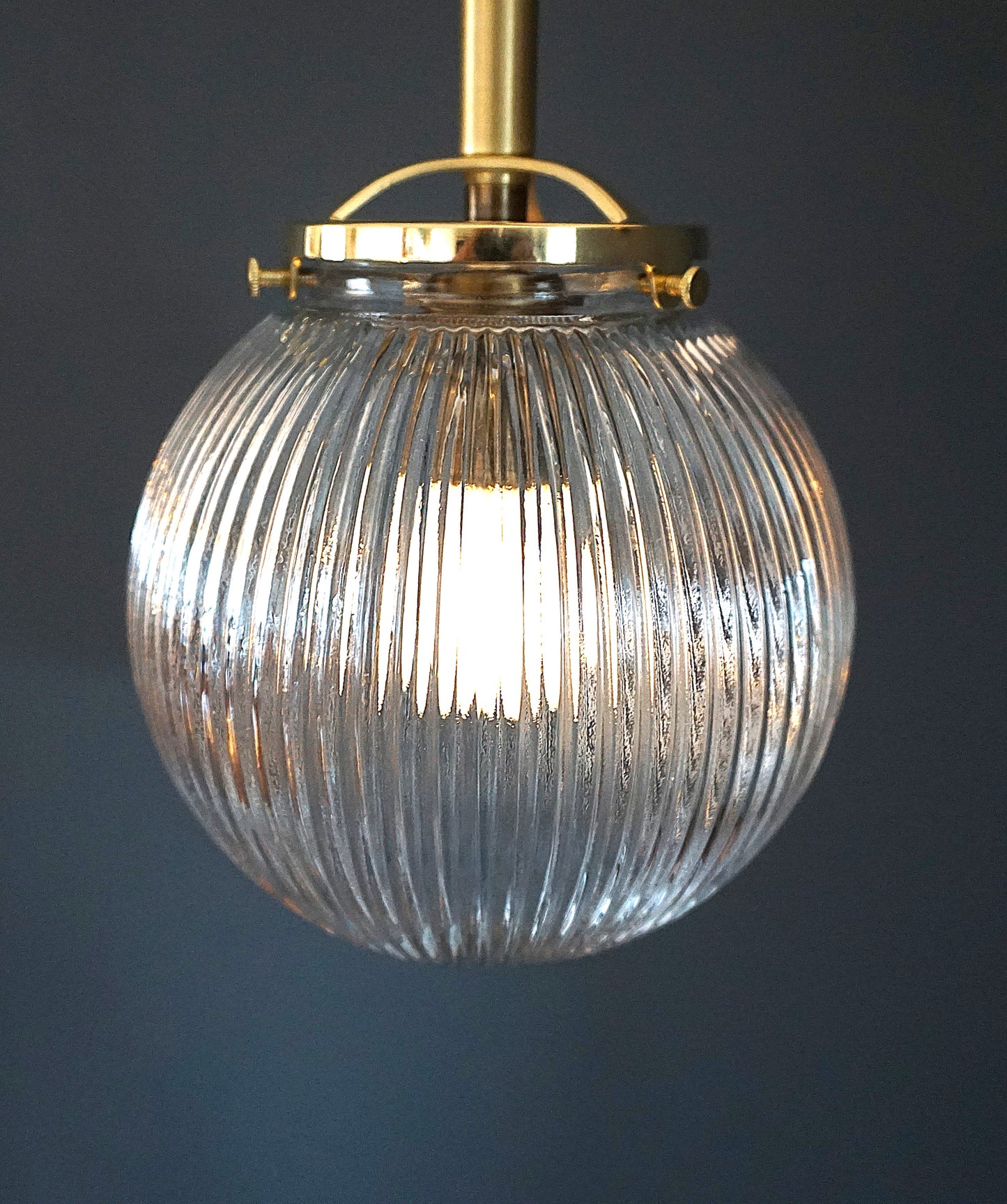 The Belleza Pendant Light