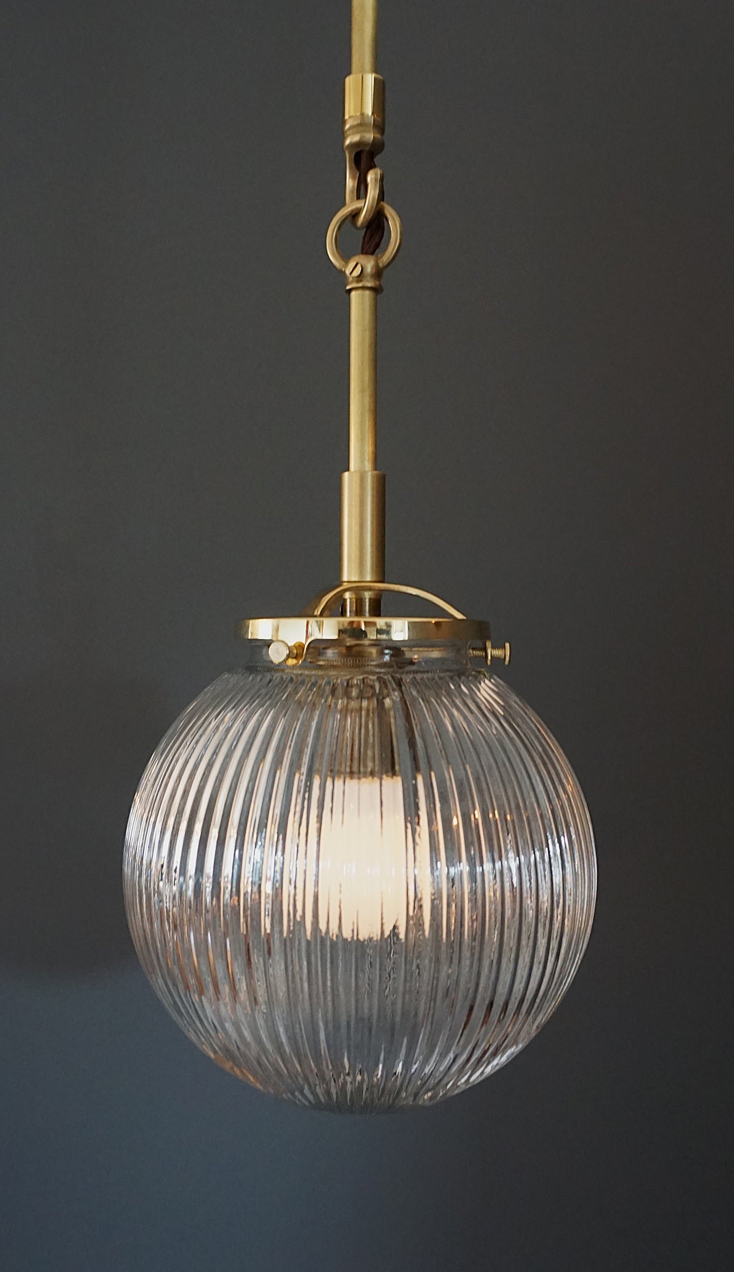 The Belleza Pendant Light