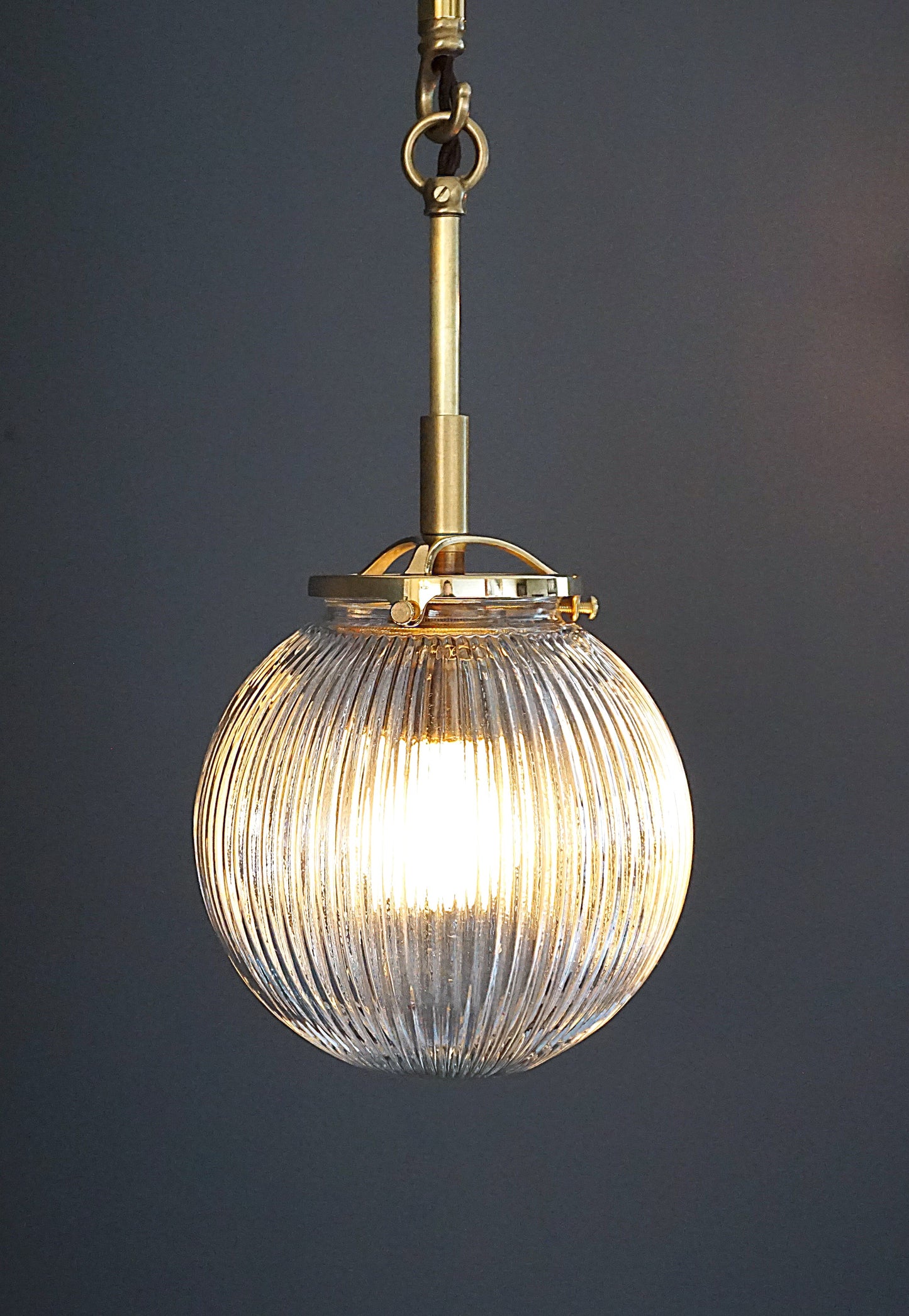 The Belleza Pendant Light