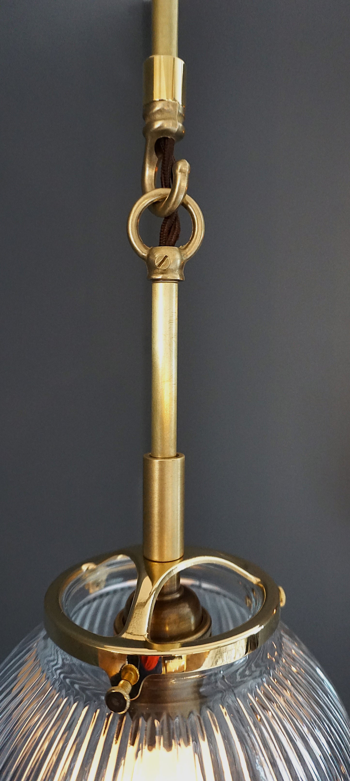 The Belleza Pendant Light