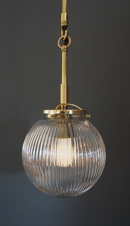 The Belleza Pendant Light