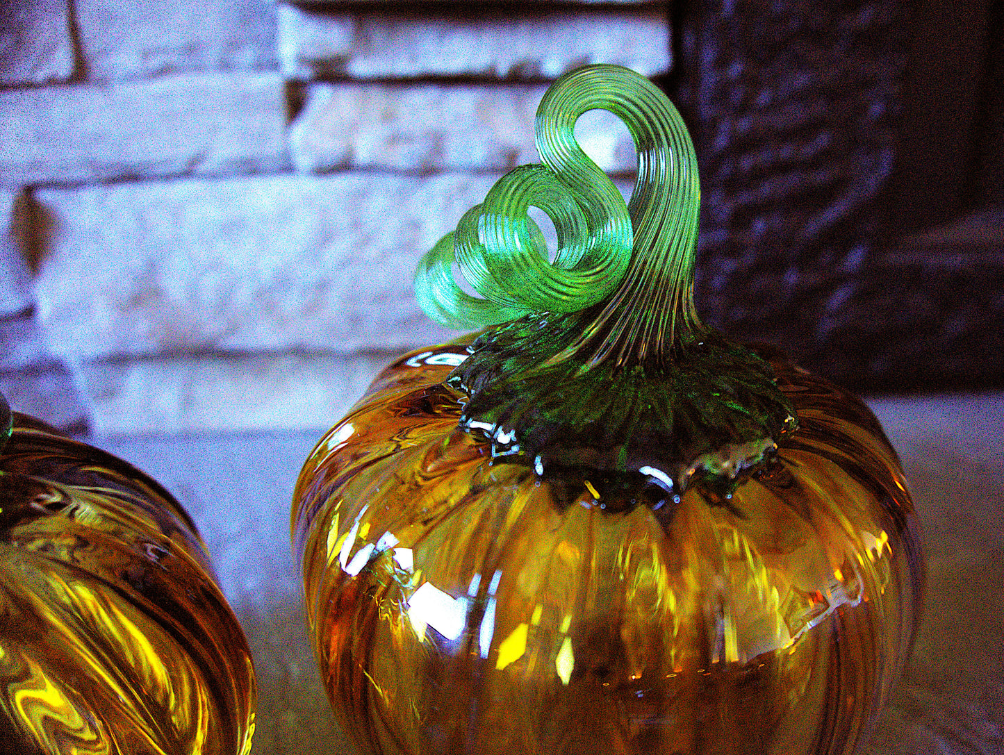 Blown Glass Pumpkin - R.V.HARGRAVE    # #